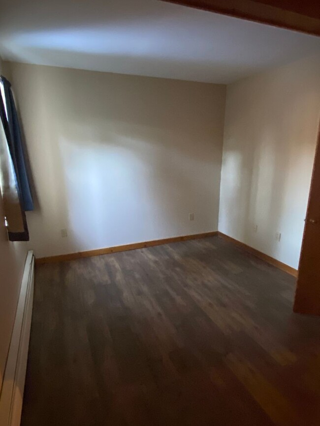 Building Photo - Two Bedroom Condo in Franklin Heights