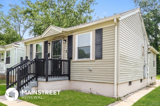 Building Photo - 415 N 42nd St