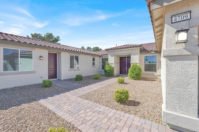 Building Photo - 4709 N Park St