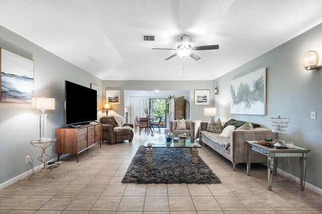 Foto del edificio - 6403 Eastpointe Pines St
