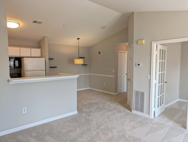 Foto del edificio - Bright Townhome Living in Convenient Leesburg Location