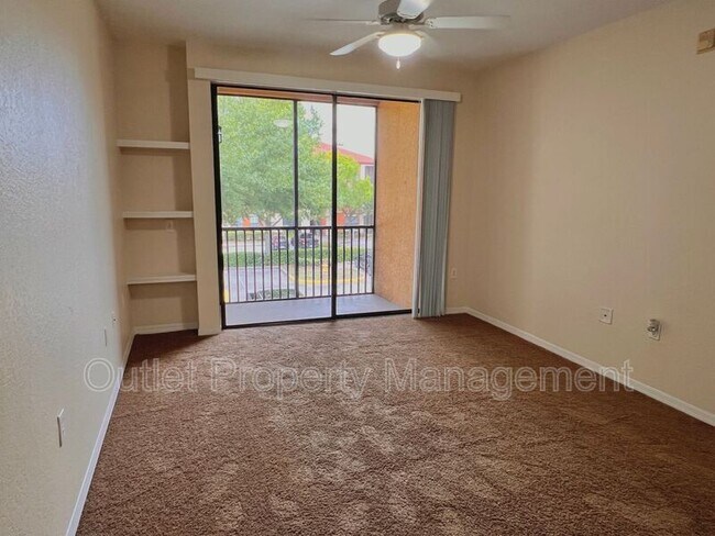 Foto del edificio - 6171 Metrowest Blvd