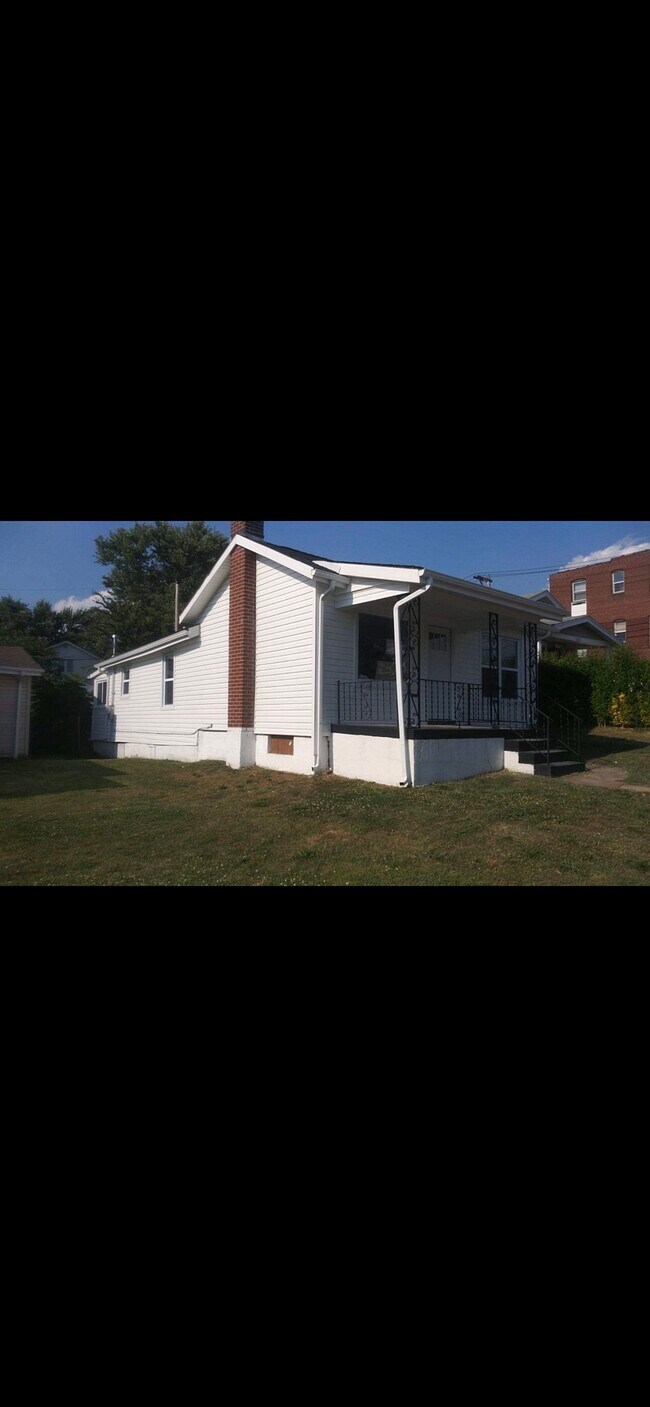 Foto del edificio - 4317 Potomac St