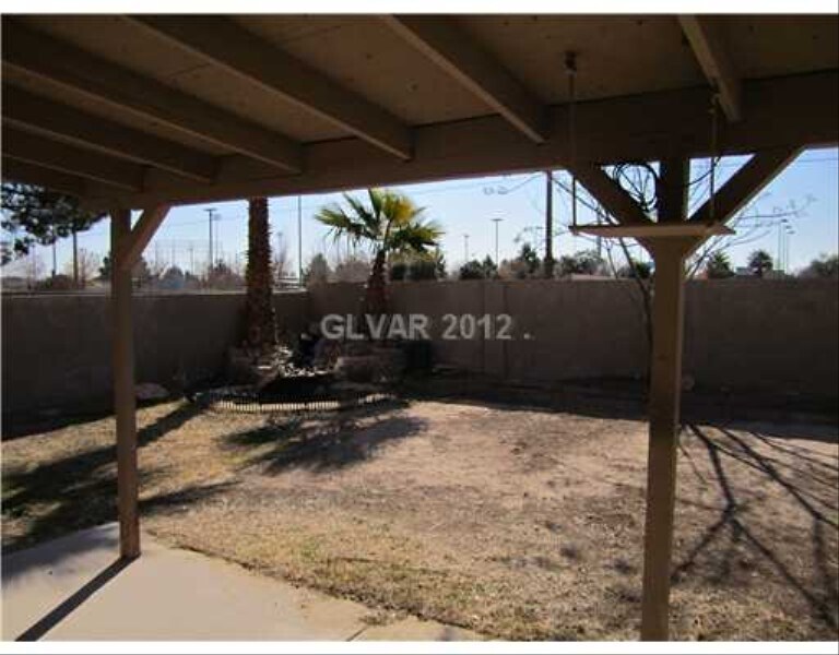 Building Photo - 6645 Chardonay Way