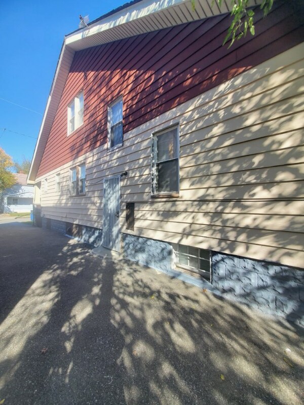 Foto del edificio - 11806 Farringdon Ave