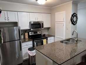 Building Photo - 8888 Tallwood