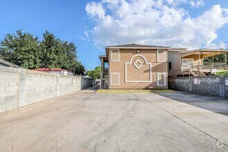 Building Photo - 205 W San Carlos St