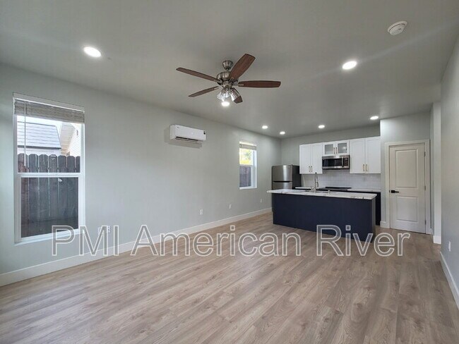 Foto del edificio - 219 Needles Way