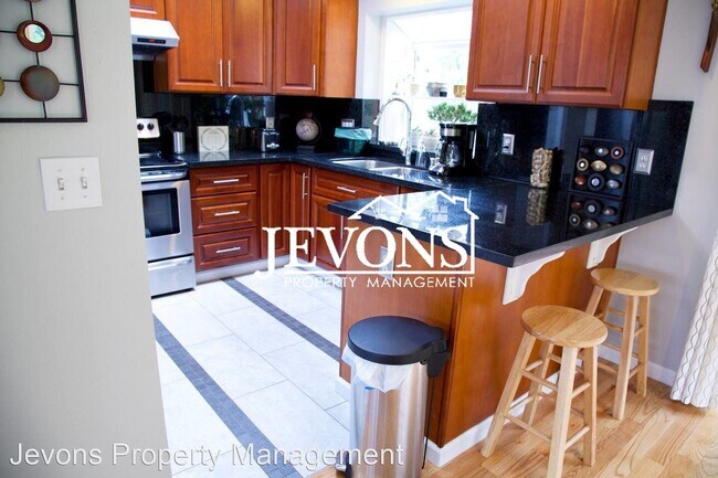 Building Photo - 5 br, 3 bath House - 3538 S Morgan St Unit A