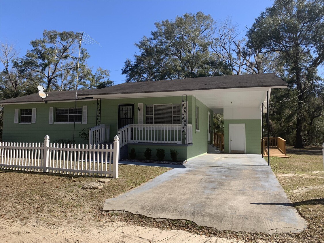 75 HarveyMelton Rd, Crawfordville, FL 32327 House Rental in