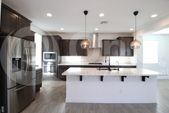 Building Photo - 5322 W Sweet Pea Terrace