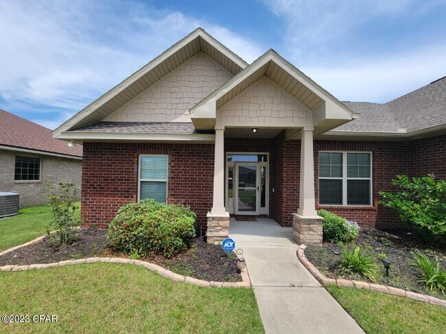 Foto del edificio - 3770 Cedar Park Ln