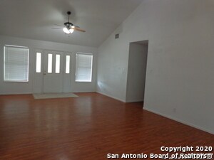 Foto del edificio - 108 Plainview Dr