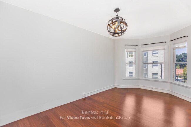 Building Photo - 901 Stanyan St