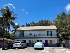 Building Photo - 119 NW 43rd Ct