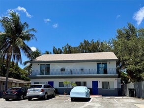 Building Photo - 119 NW 43rd Ct