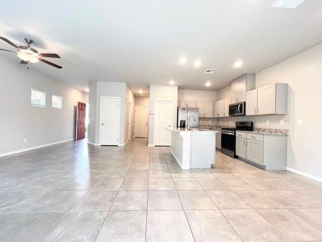 Foto del edificio - 7407 Dragonfruit Ave