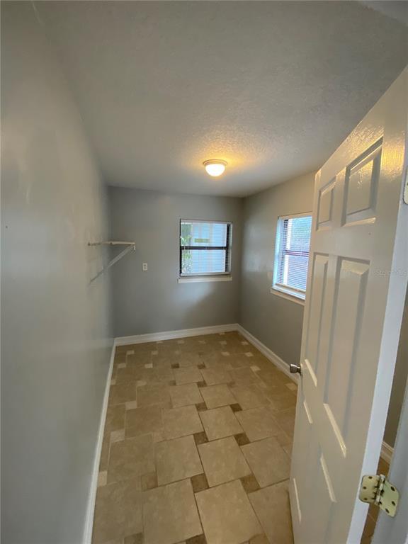 Foto del edificio - 34324 Oak Ave
