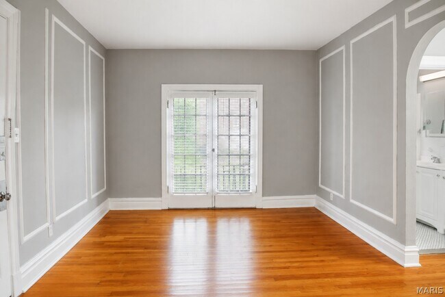 Foto del edificio - 6220 Northwood Ave
