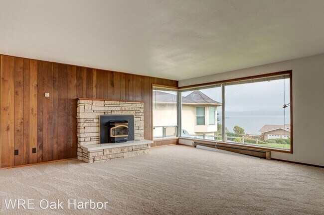 Foto del edificio - 3 br, 1.5 bath House - 1215 Rainier Lane