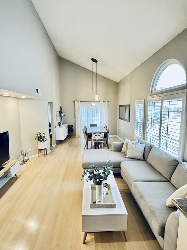 Primary Photo - 11296 Willowwood Dr