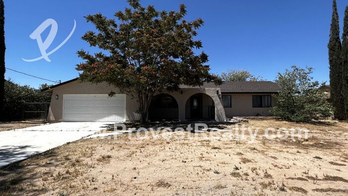Foto principal - Nice 3 Bedroom 2 Bath Home in Hesperia!!