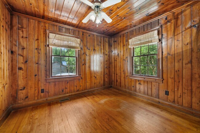 Foto del edificio - Adorable cottage in prime Chapel Hill loca...