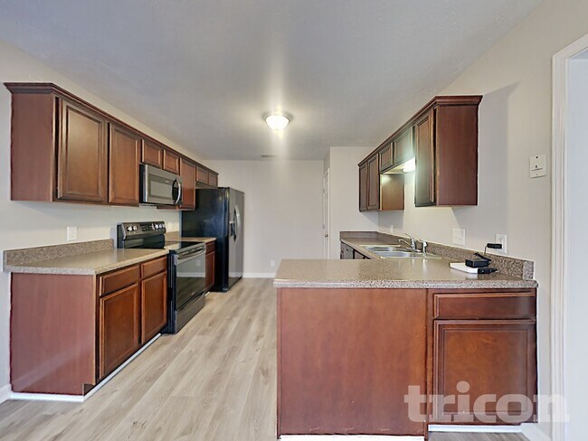 Building Photo - 3052 Ace Wintermeyer Dr