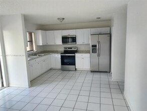 Building Photo - 26245 SW 141st Pl