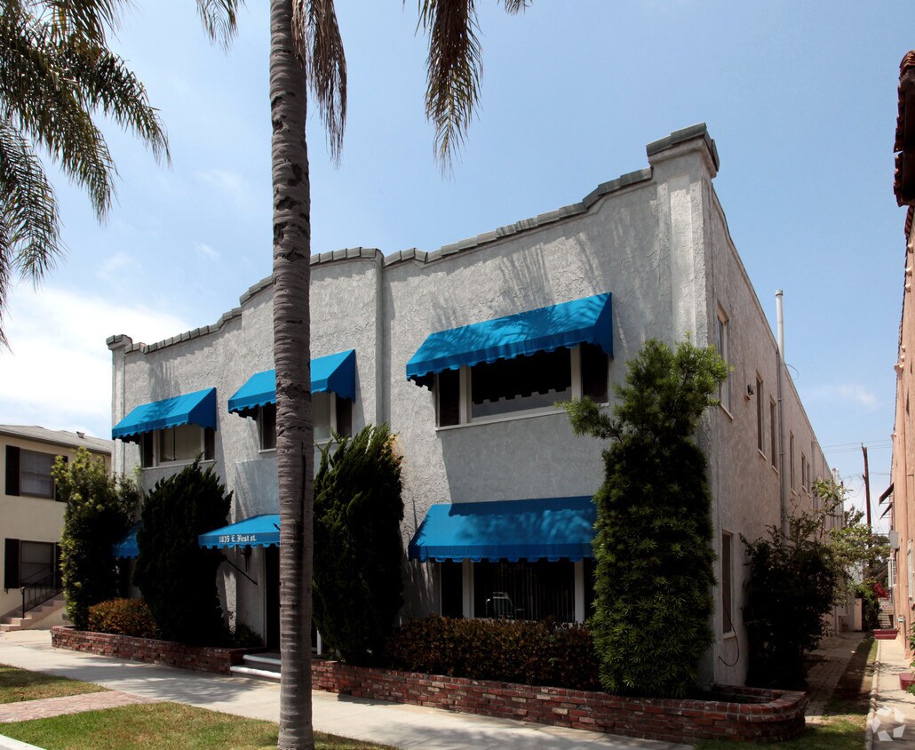 Foto del edificio - 1835 E 1st St