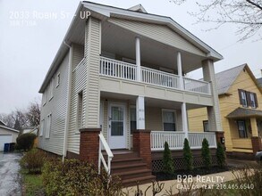 Building Photo - 2033 Robin St