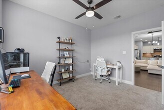 Building Photo - 20061 Torrey Pines Ln