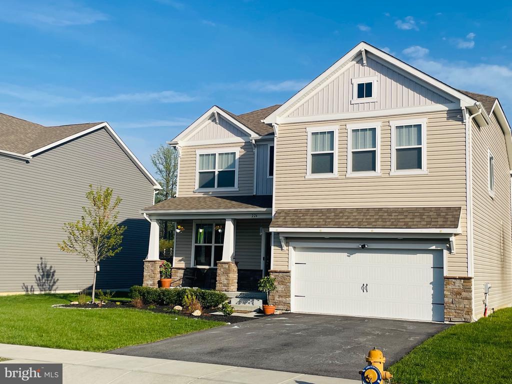 Foto del edificio - 226 Seven Springs Ln