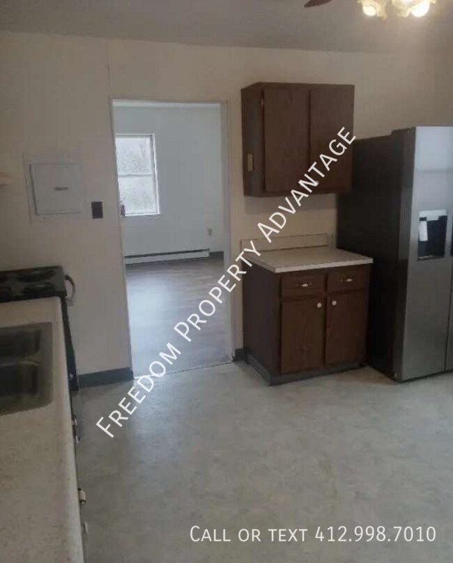 Foto del edificio - 1943 Broadway Ave