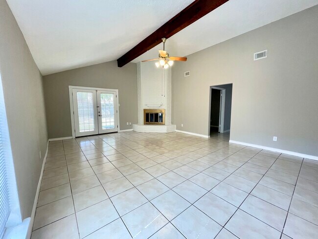 Building Photo - 7014 Caladero Dr