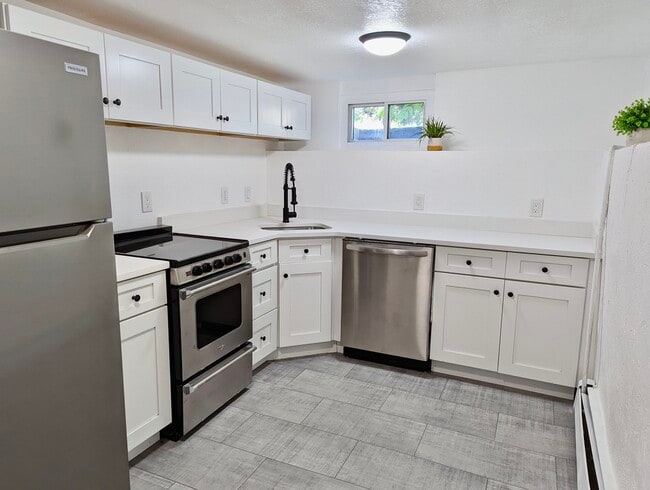 Building Photo - 10255 Montview Blvd
