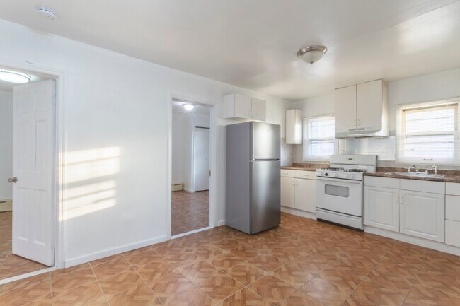 Foto del edificio - 6406 Smith Ave