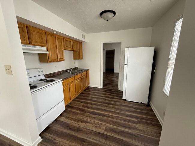 Building Photo - 1513 S 20th St