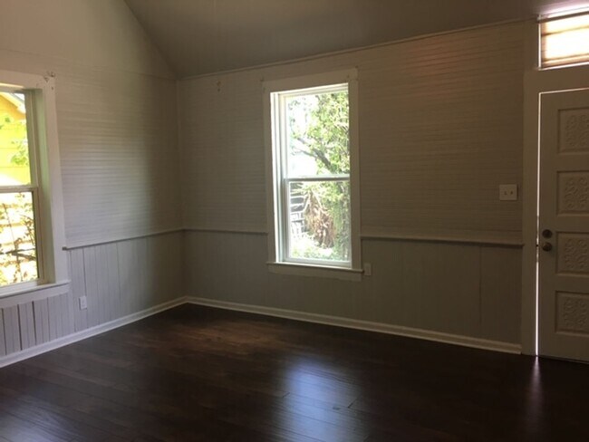 Foto del edificio - Charming East Austin Gem