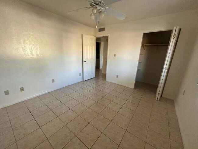 Foto del edificio - 3 Bed 2 Bath Home