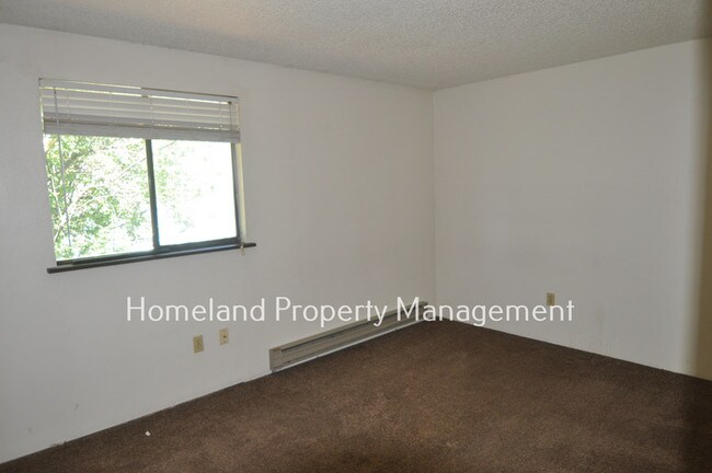Building Photo - 2 Bedroom 1.5 Bath Townhome Near Gonzaga