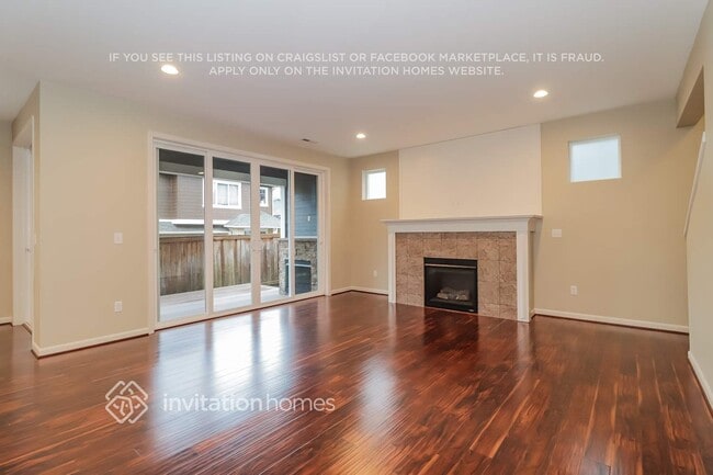 Building Photo - 16424 80th Ave E