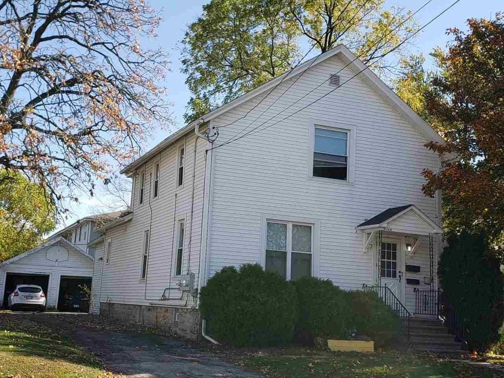 826 Cherry St, Oshkosh, WI 54901 Apartments in Oshkosh, WI