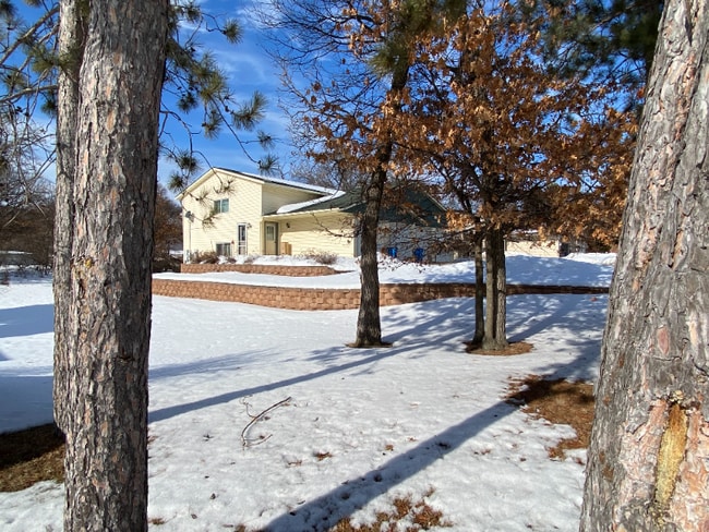 Building Photo - 2447 Main St S