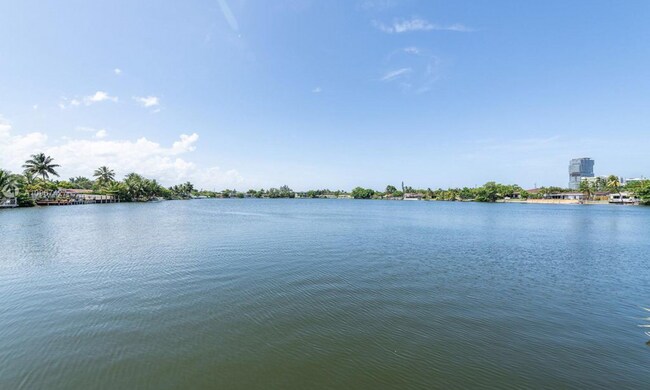 Foto del edificio - 2465 NE 209th Ter