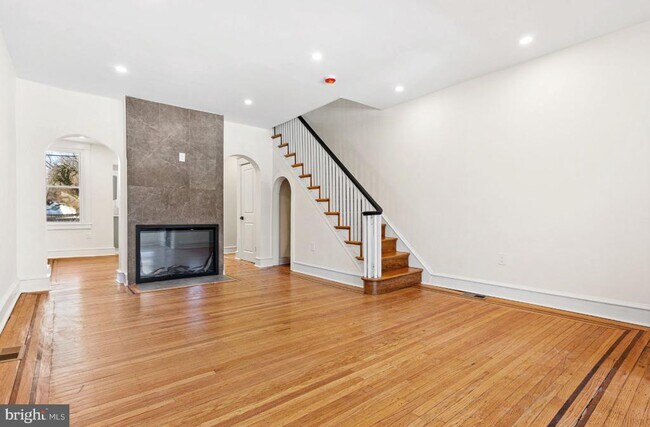 Foto del edificio - 6812 Sprague St