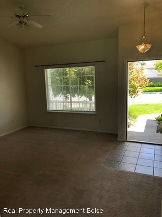 Building Photo - 3 br, 2.5 bath House - 1321 N. Forty Nine ...