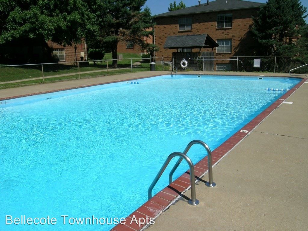 Building Photo - 2512 Bellecote Ave
