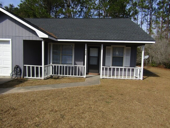 Building Photo - Beautiful 3bd/2ba