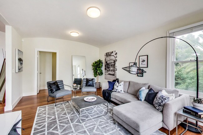 Foto del edificio - 300 Buchanan St